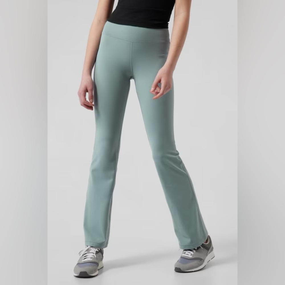 ATHLETA GIRL HIGH RISE CHIT CHAT FLARE PANT.    CHAMBRAY